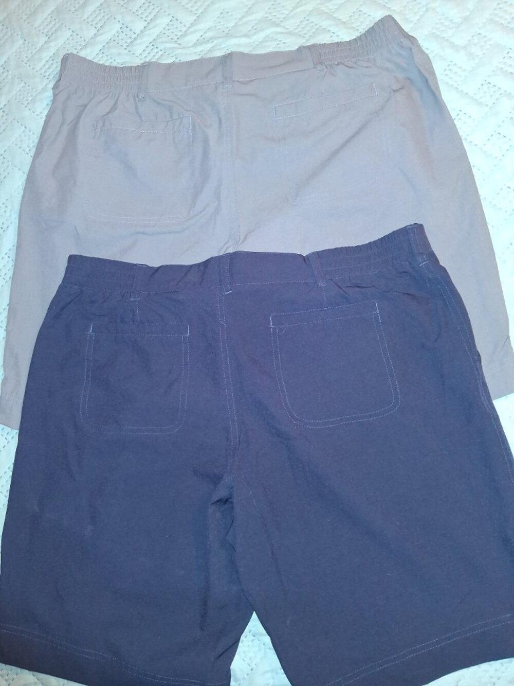 32 Degrees Women's Cargo Shorts-Navy & Gray, size L - Like New - Picture 2 of 5